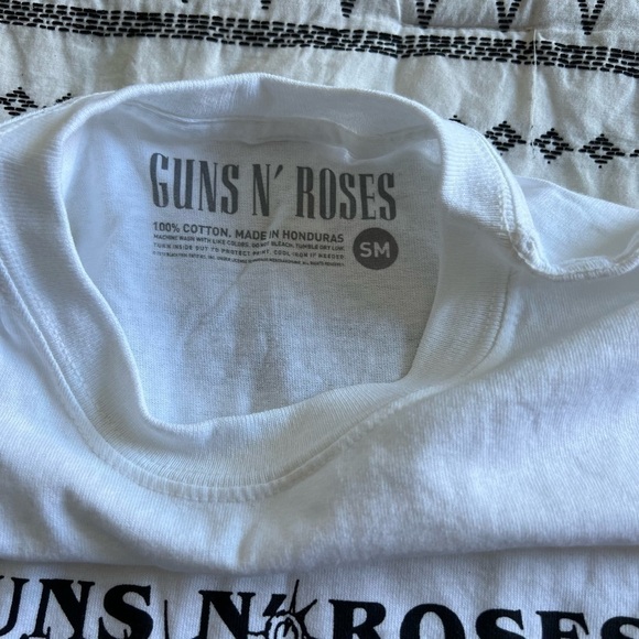 Guns N Roses Tee Size Small - Picture 4 of 4